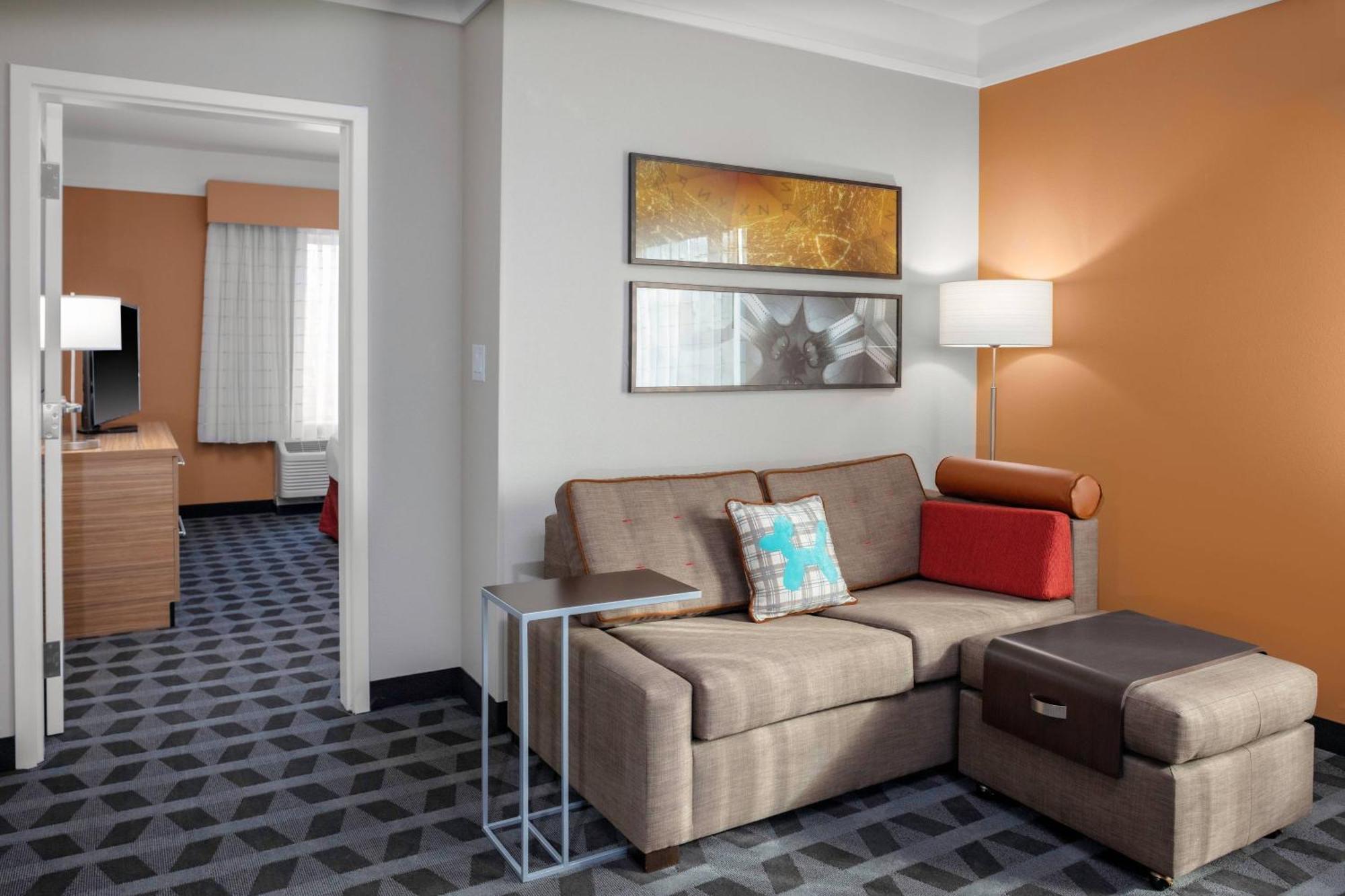 Towneplace Suites By Marriott Gainesville Bagian luar foto